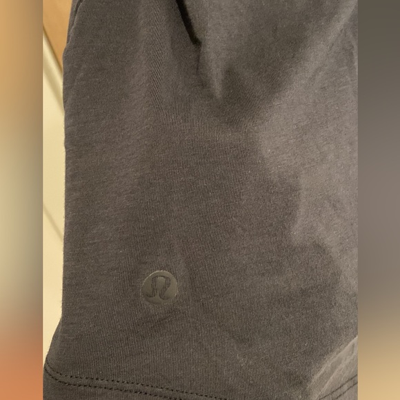 NWOT lululemon The fundamental long sleeve mens medium - Picture 4 of 4